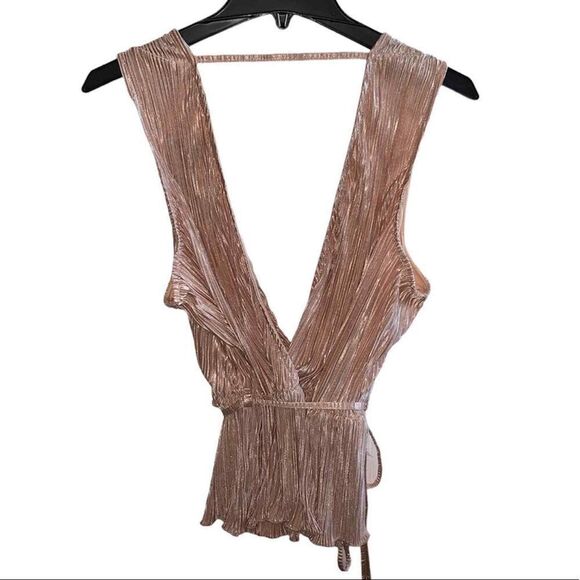 Fashion Nova City Girl Wrap Tie Top Women’s Size 1Xlarge Blush Pink Sleeveless - Picture 6 of 6